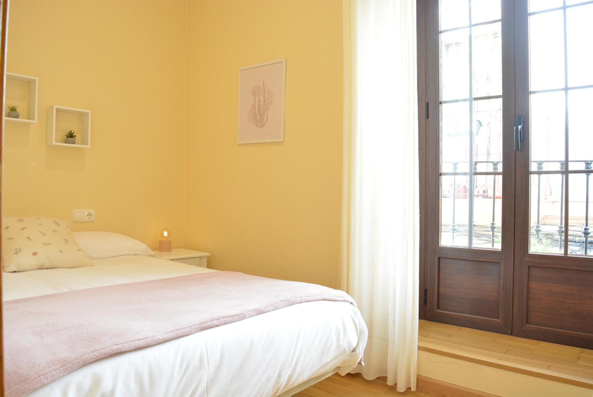 Apartamento Puerta De Cordoba- Exterior Con Balcones Luaran gambar