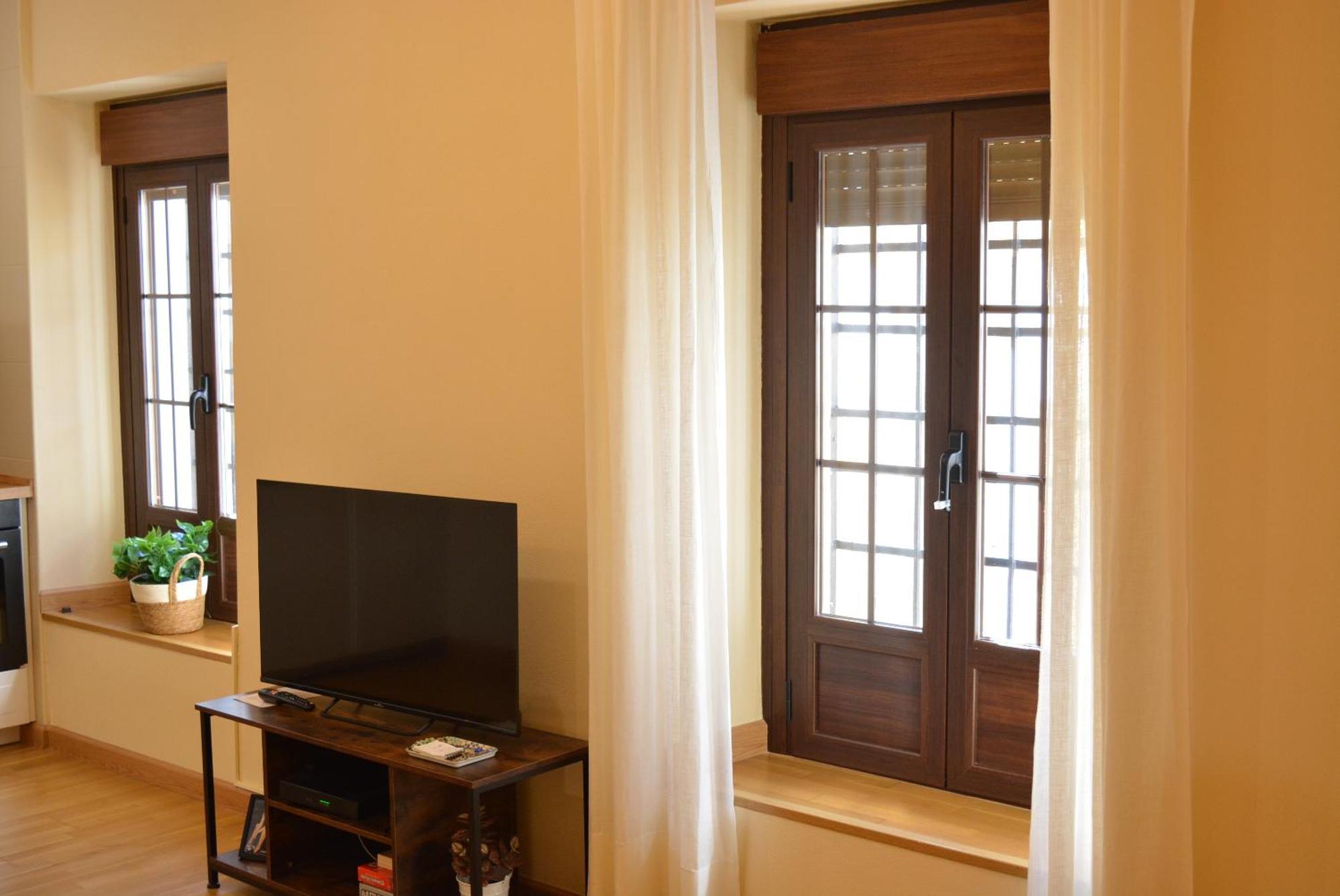 Apartamento Puerta De Cordoba- Exterior Con Balcones Luaran gambar