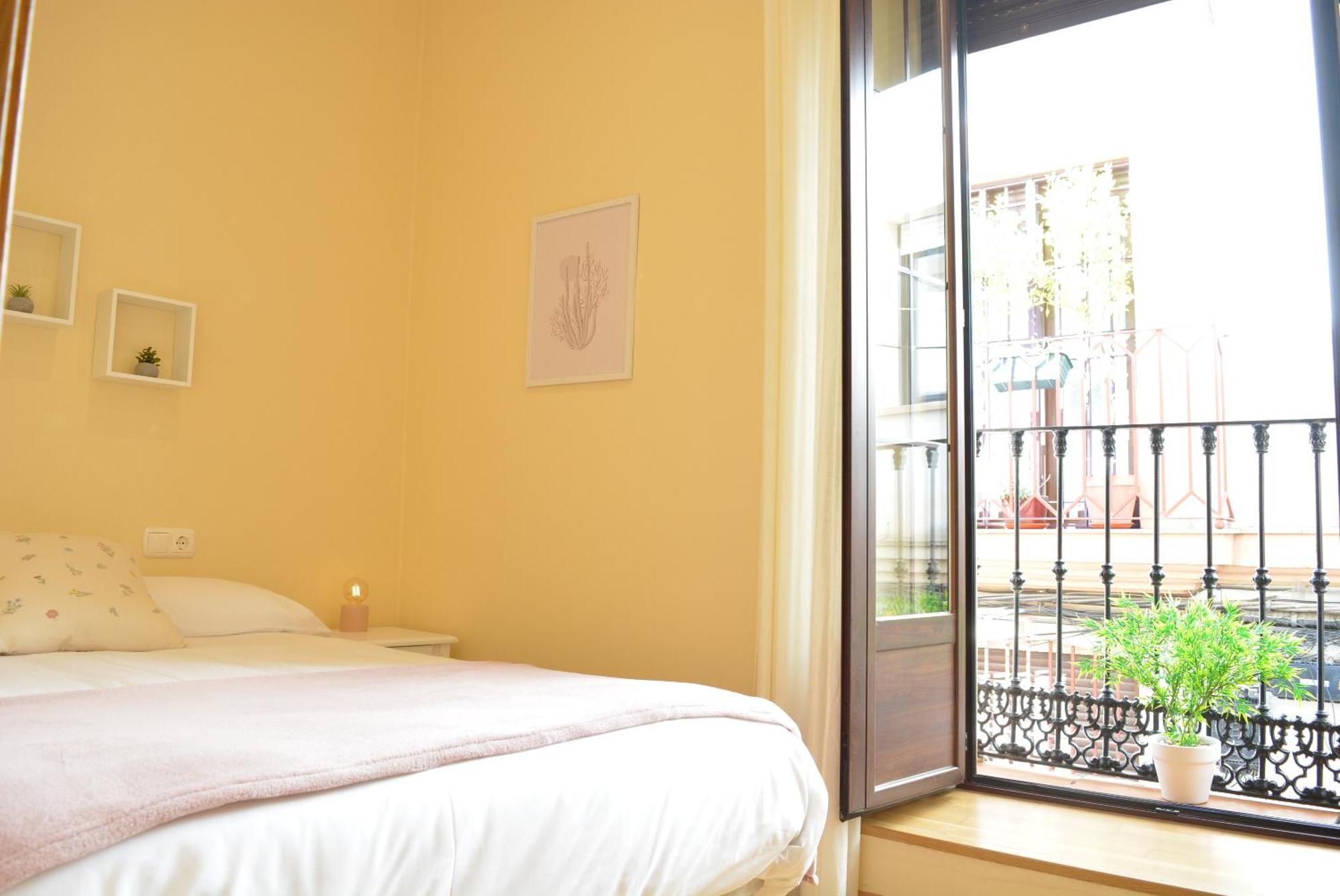 Apartamento Puerta De Cordoba- Exterior Con Balcones Luaran gambar