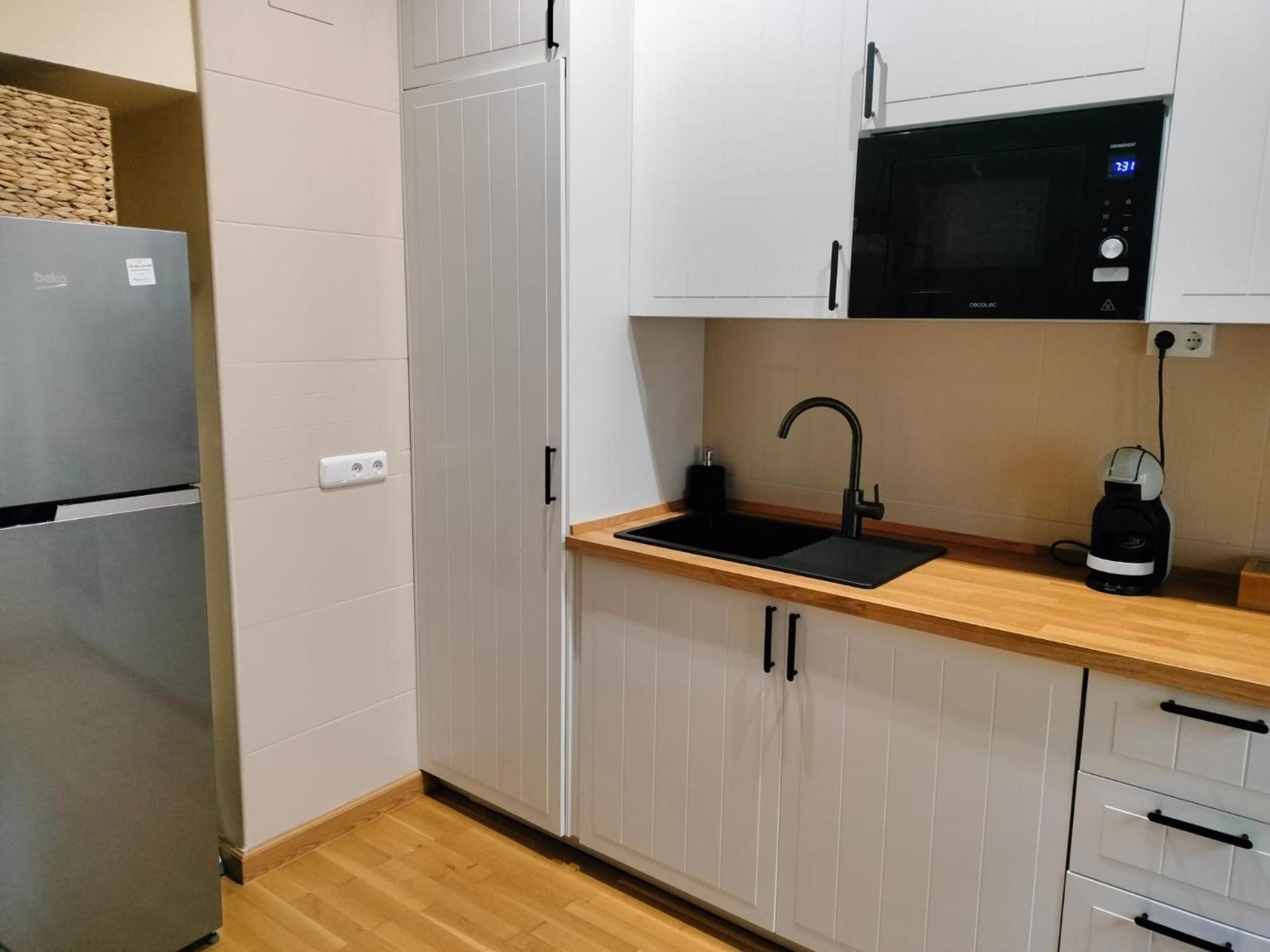 Apartamento Puerta De Cordoba- Exterior Con Balcones Luaran gambar