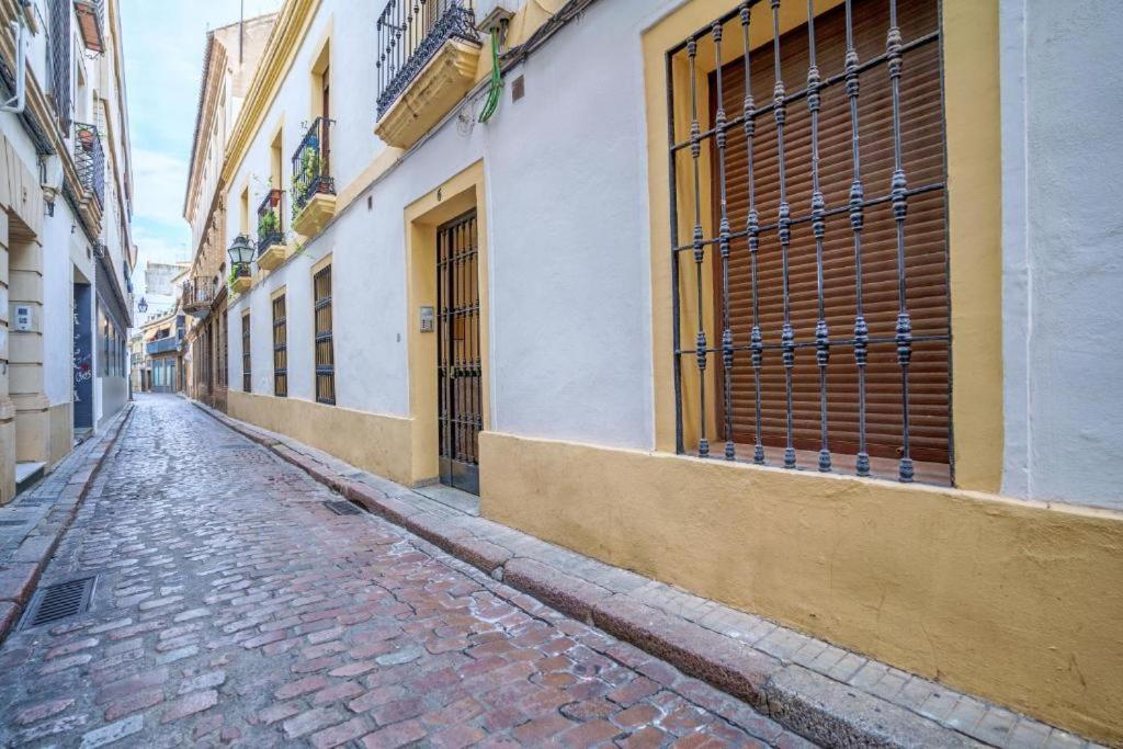 Apartamento Puerta De Cordoba- Exterior Con Balcones Luaran gambar